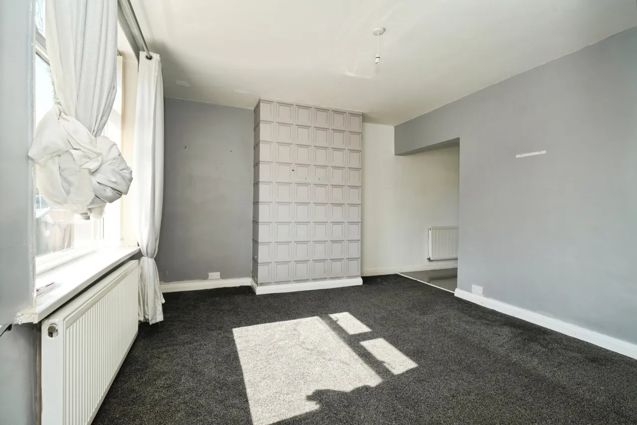Lancaster Avenue, Whitefield, Manchester, Greater Manchester, M45, photo 3