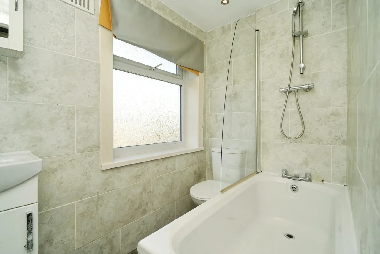 Lancaster Avenue, Whitefield, Manchester, Greater Manchester, M45, photo 15