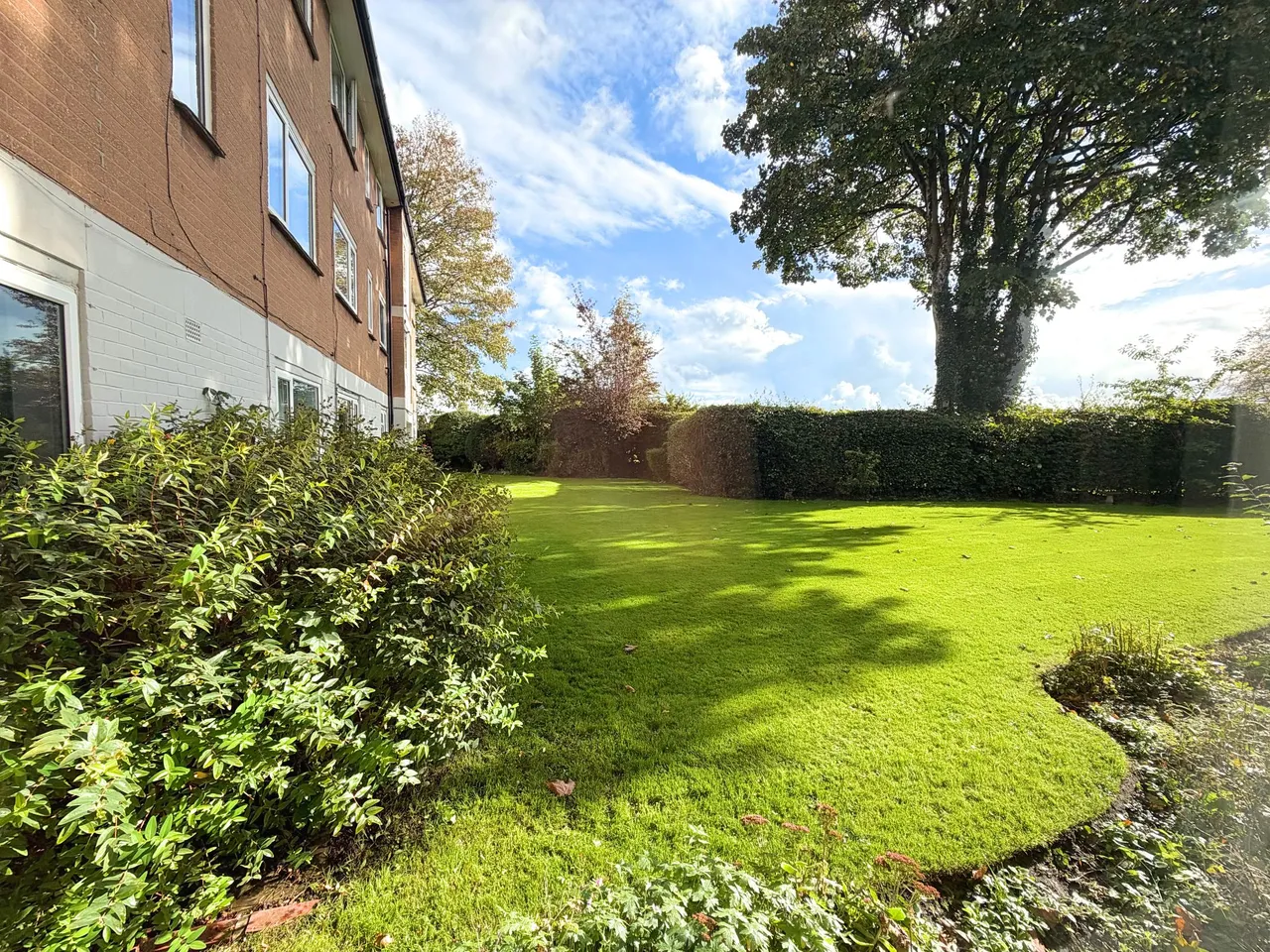 Abbots Court, Sale, photo 12