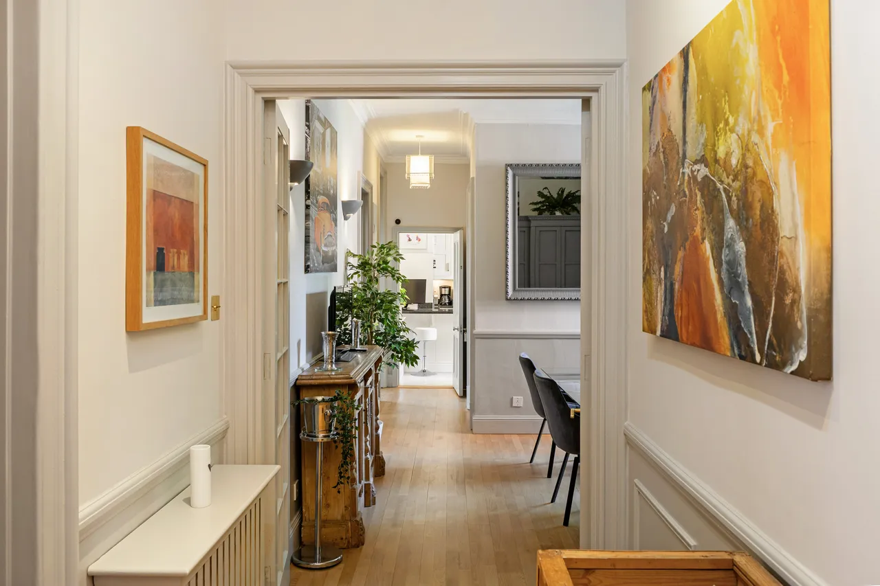 Prince of Wales Drive, Battersea, South West London, photo 10