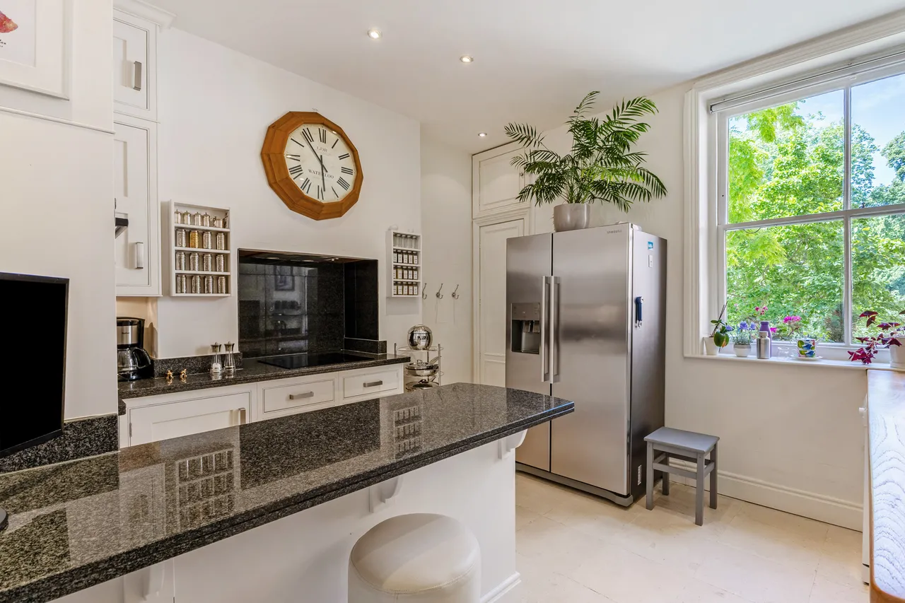 Prince of Wales Drive, Battersea, South West London, photo 9