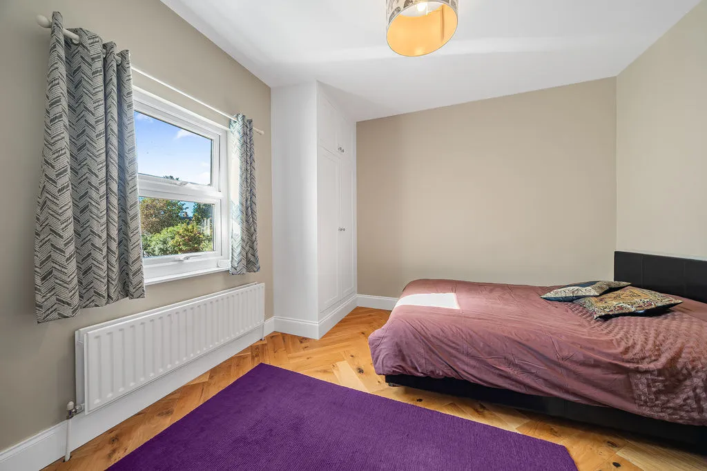 Victoria Road, Addlestone, KT15, photo 9