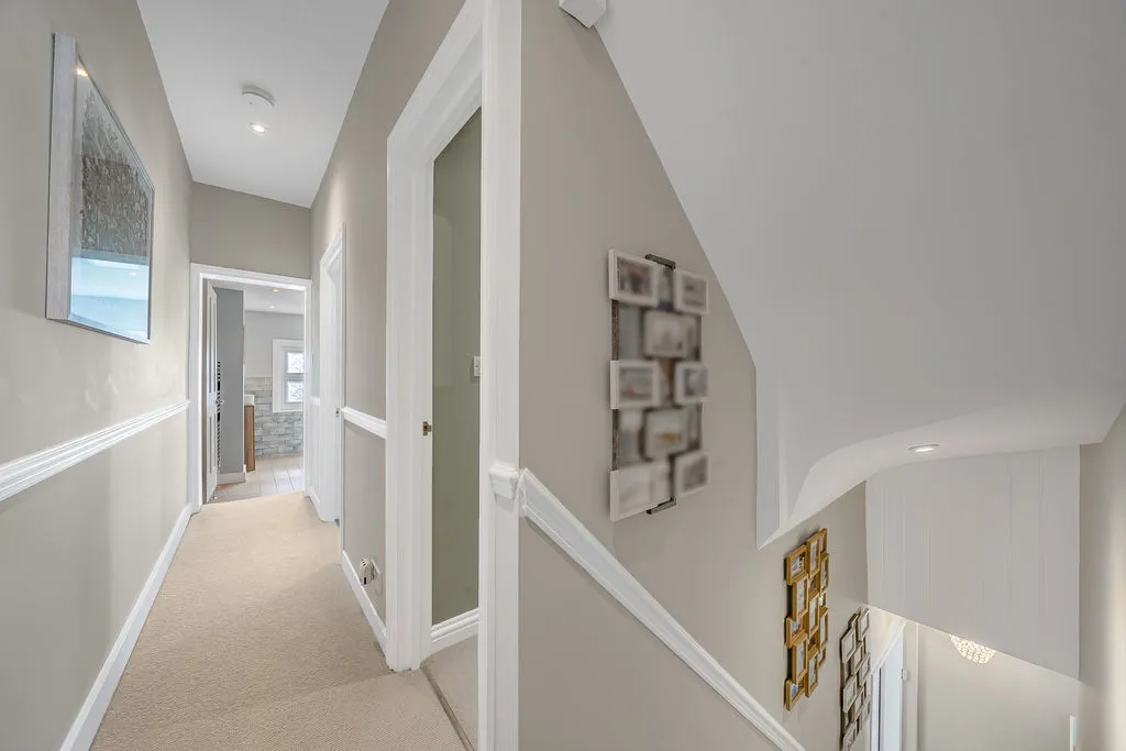 Victoria Road, Addlestone, KT15, photo 7