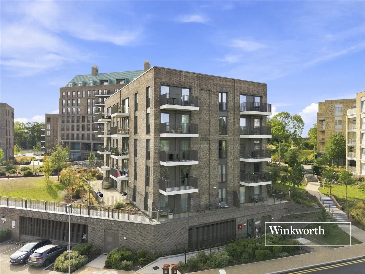 Medawar Drive, Mill Hill East, London, NW7, photo 3