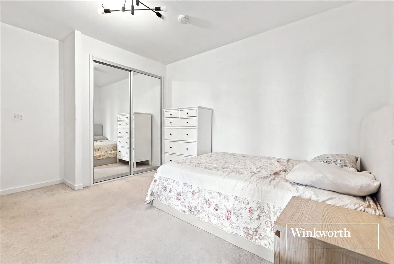 Medawar Drive, Mill Hill East, London, NW7, photo 12