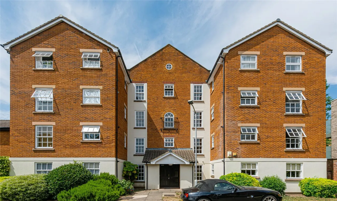 1 bed property for sale, Moriatry Close, Islington