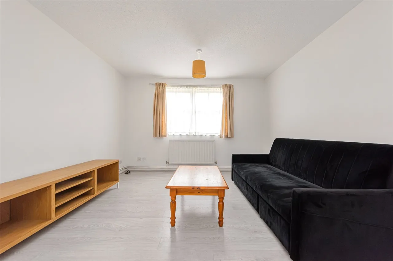 Moriatry Close, Islington, photo 2