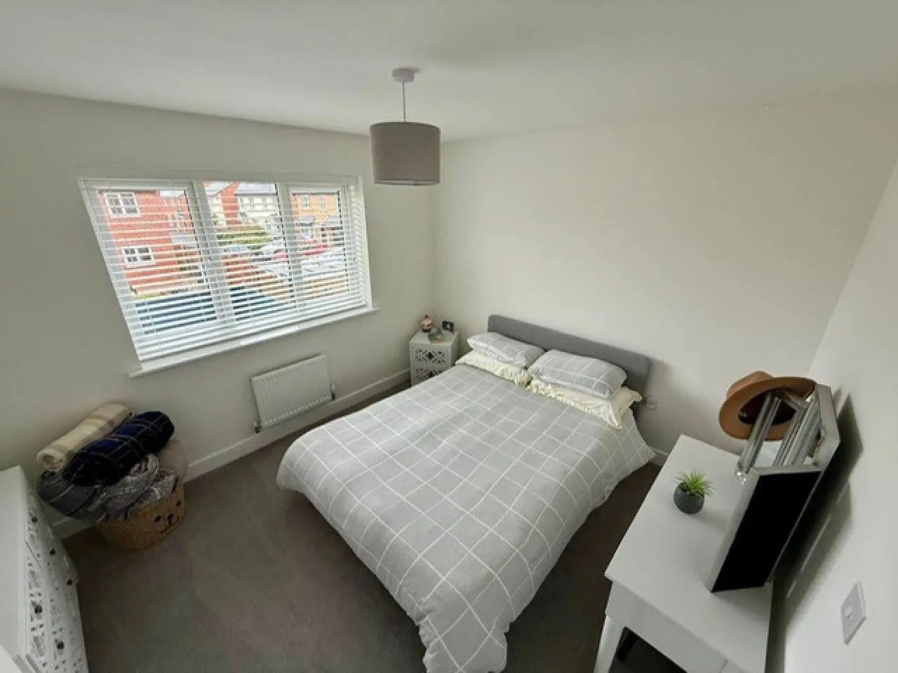 Maul Field Close, Crewe, photo 14