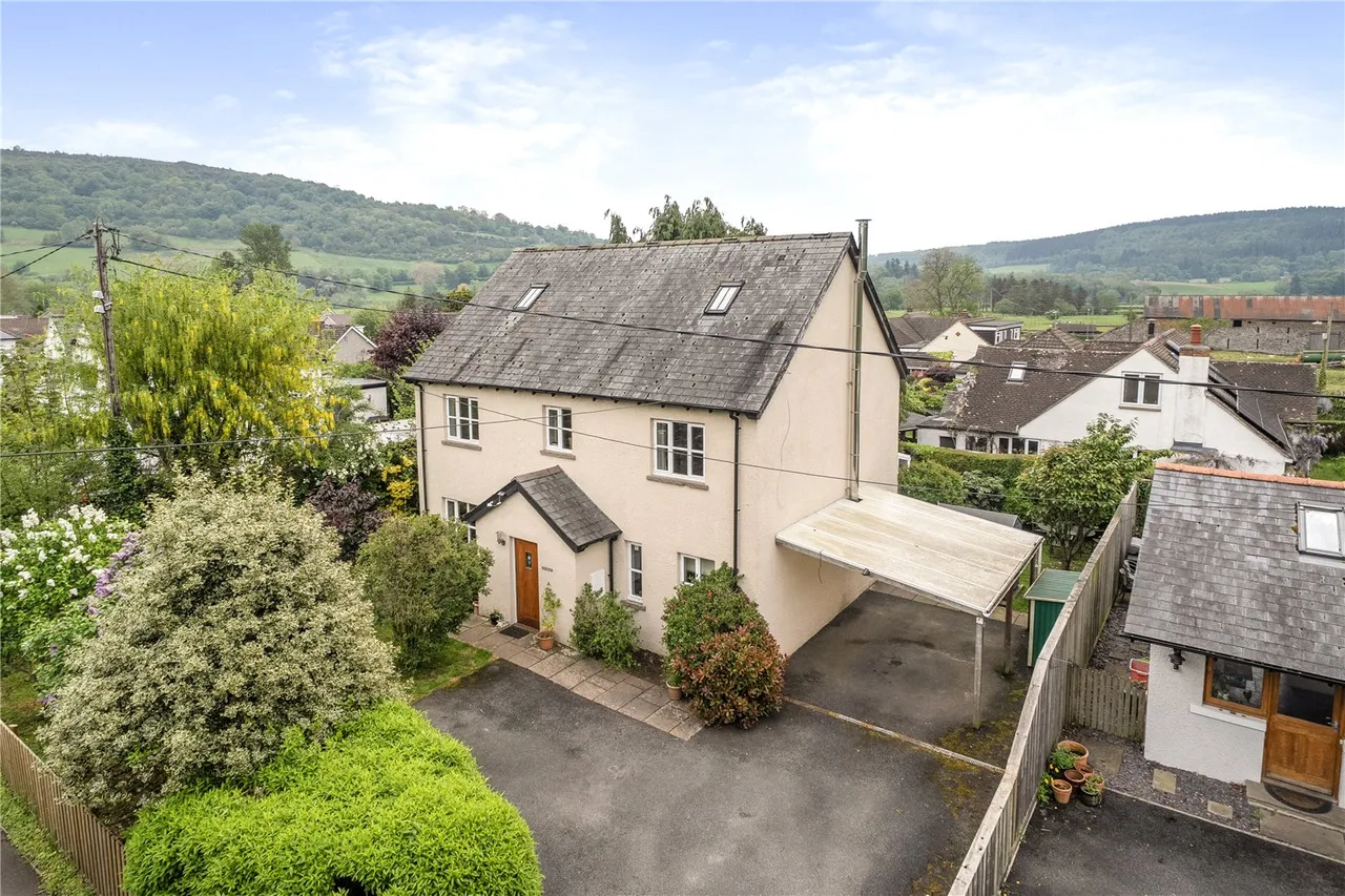 5 bed house for sale — Talybont-on-Usk, Brecon, Powys, LD3 7JE