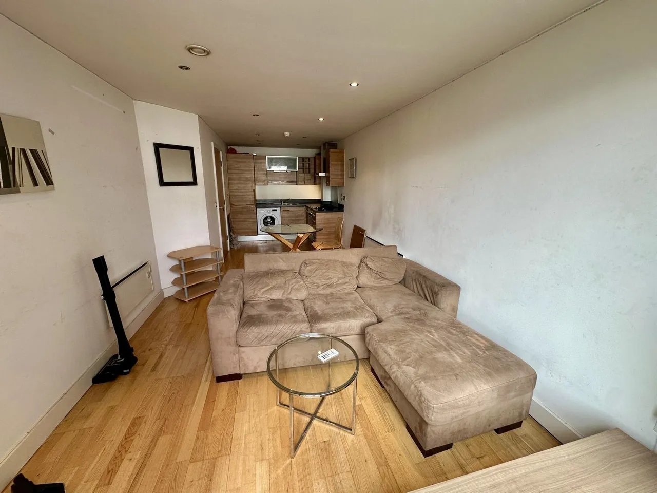 1 bed flat to rent — Cartier House, Clarence Dock