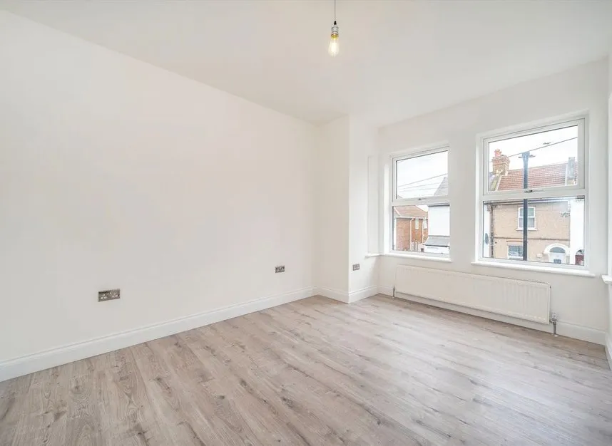 Cromwell Road, Hounslow, TW3, photo 5