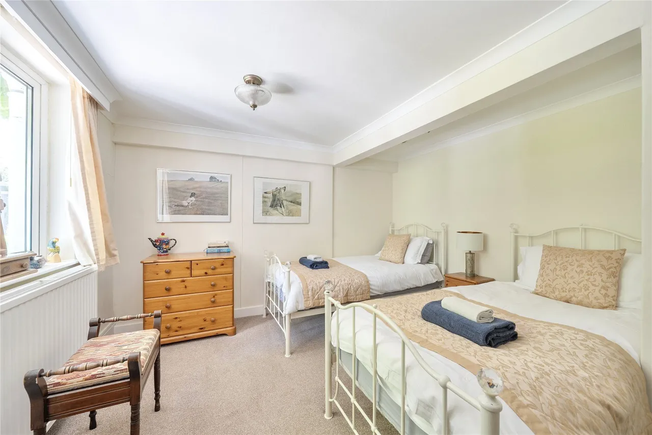 Arnewood Bridge Road, Sway, Lymington, Hampshire, SO41, photo 9