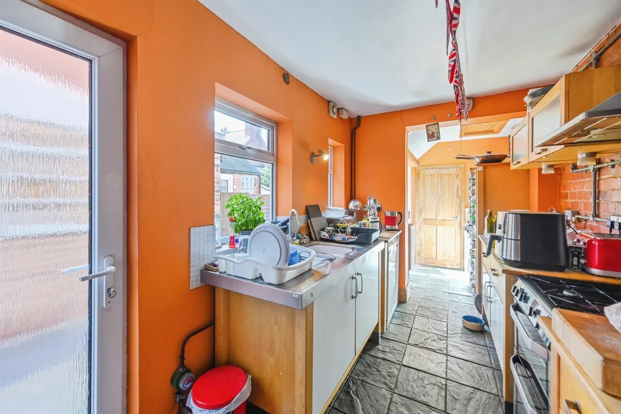 Stone Road, Uttoxeter, ST14, photo 6