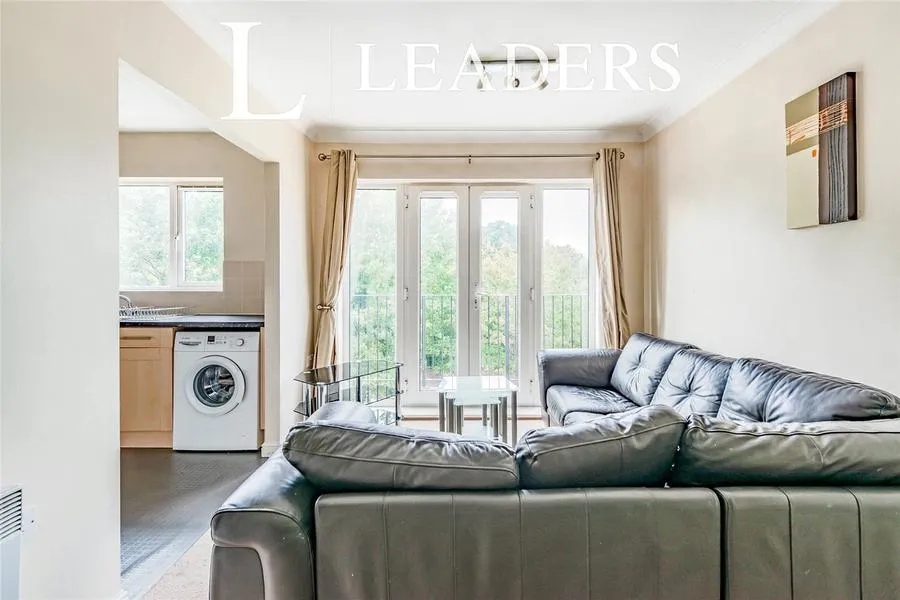 Tower Close, East Grinstead, RH19, photo 9