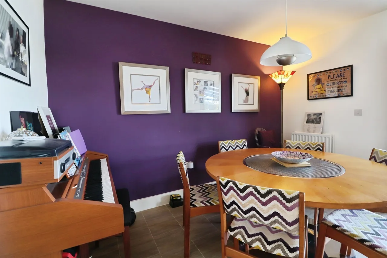 Royal Close, Penarth, CF64, photo 15