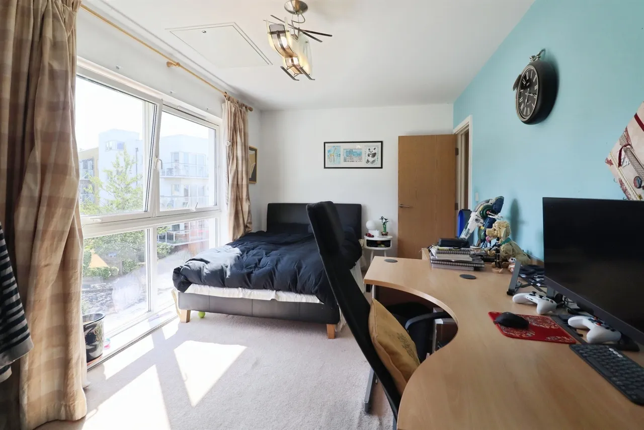 Royal Close, Penarth, CF64, photo 22