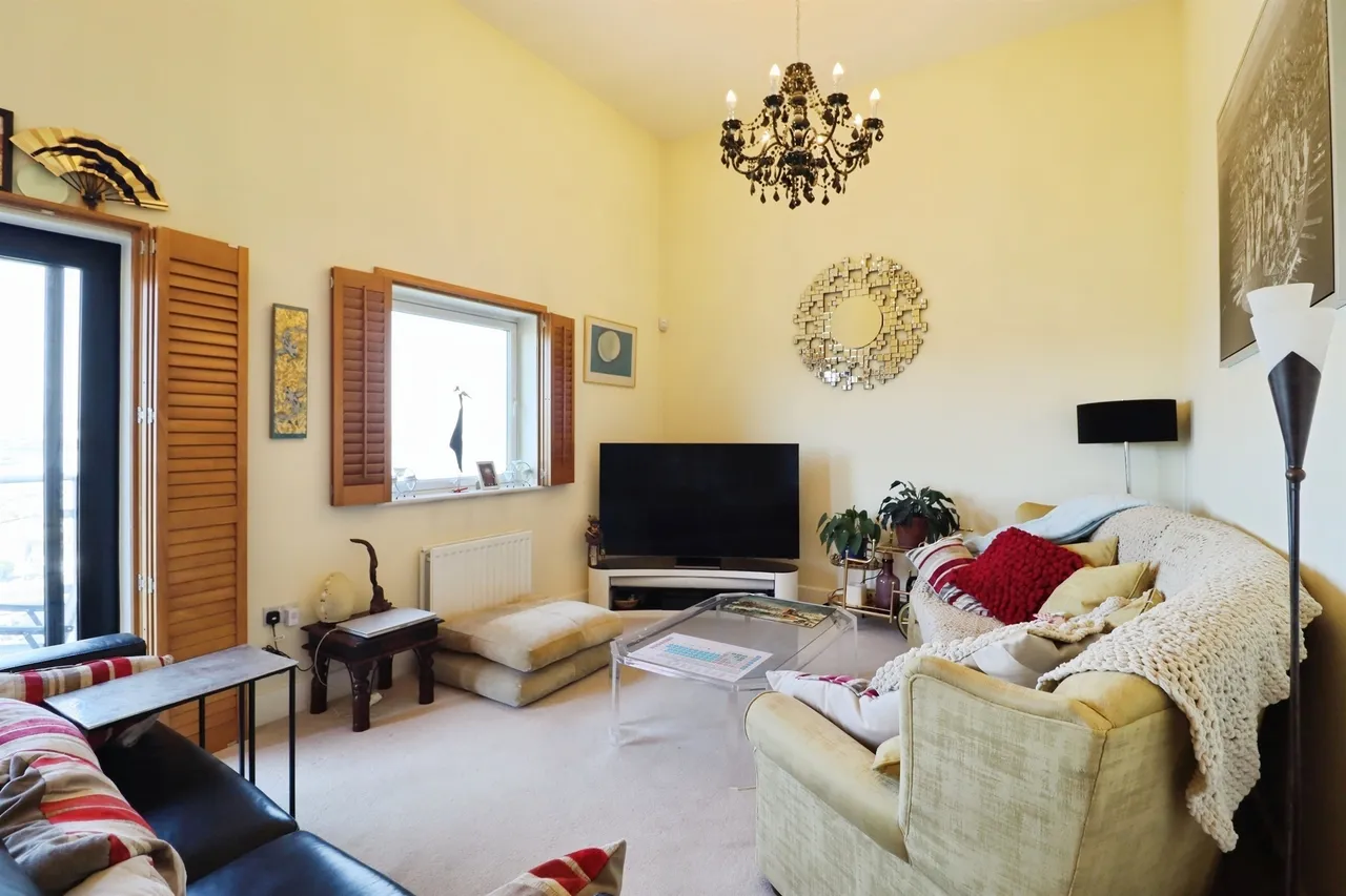 Royal Close, Penarth, CF64, photo 10