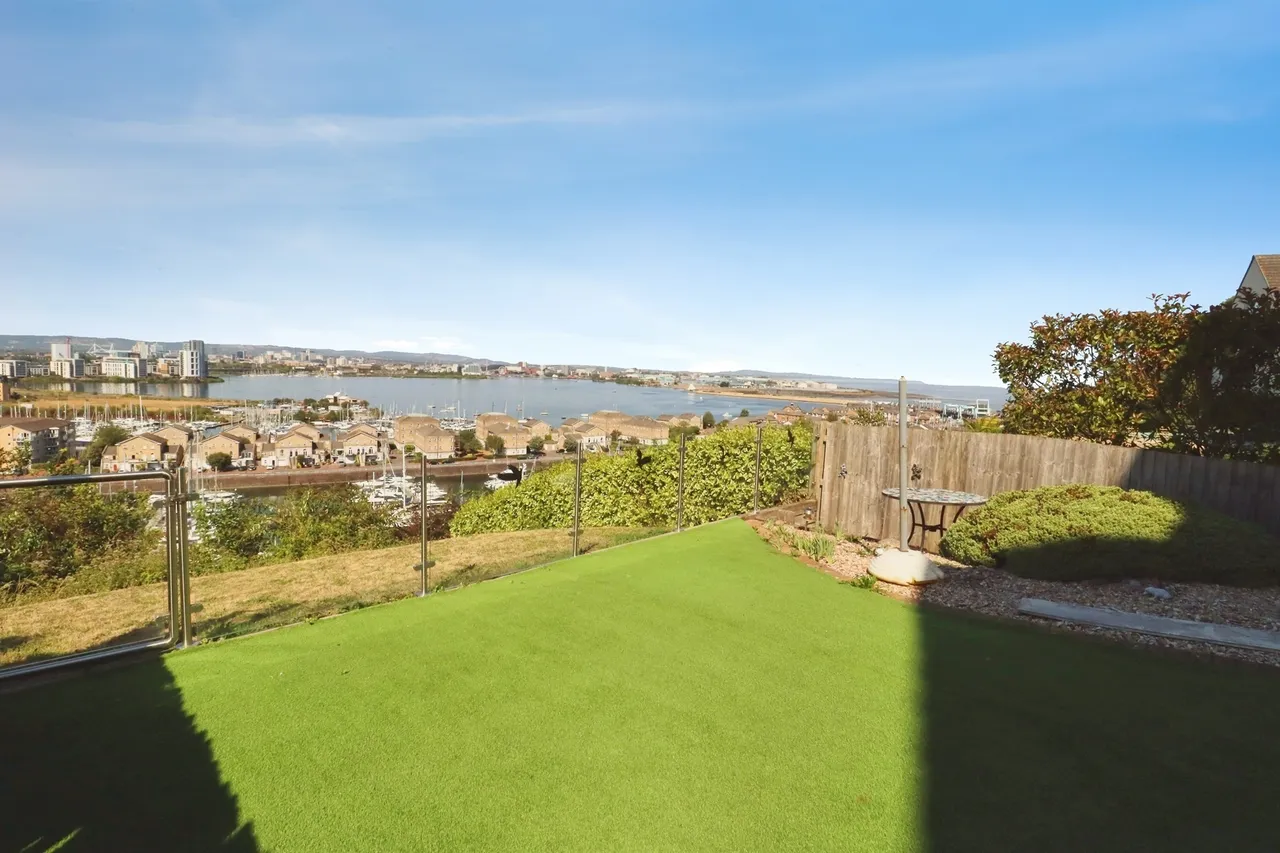Royal Close, Penarth, CF64, photo 29