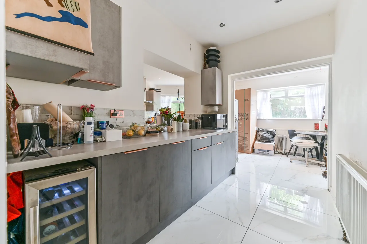 50 Bishops Park Road, London, photo 5