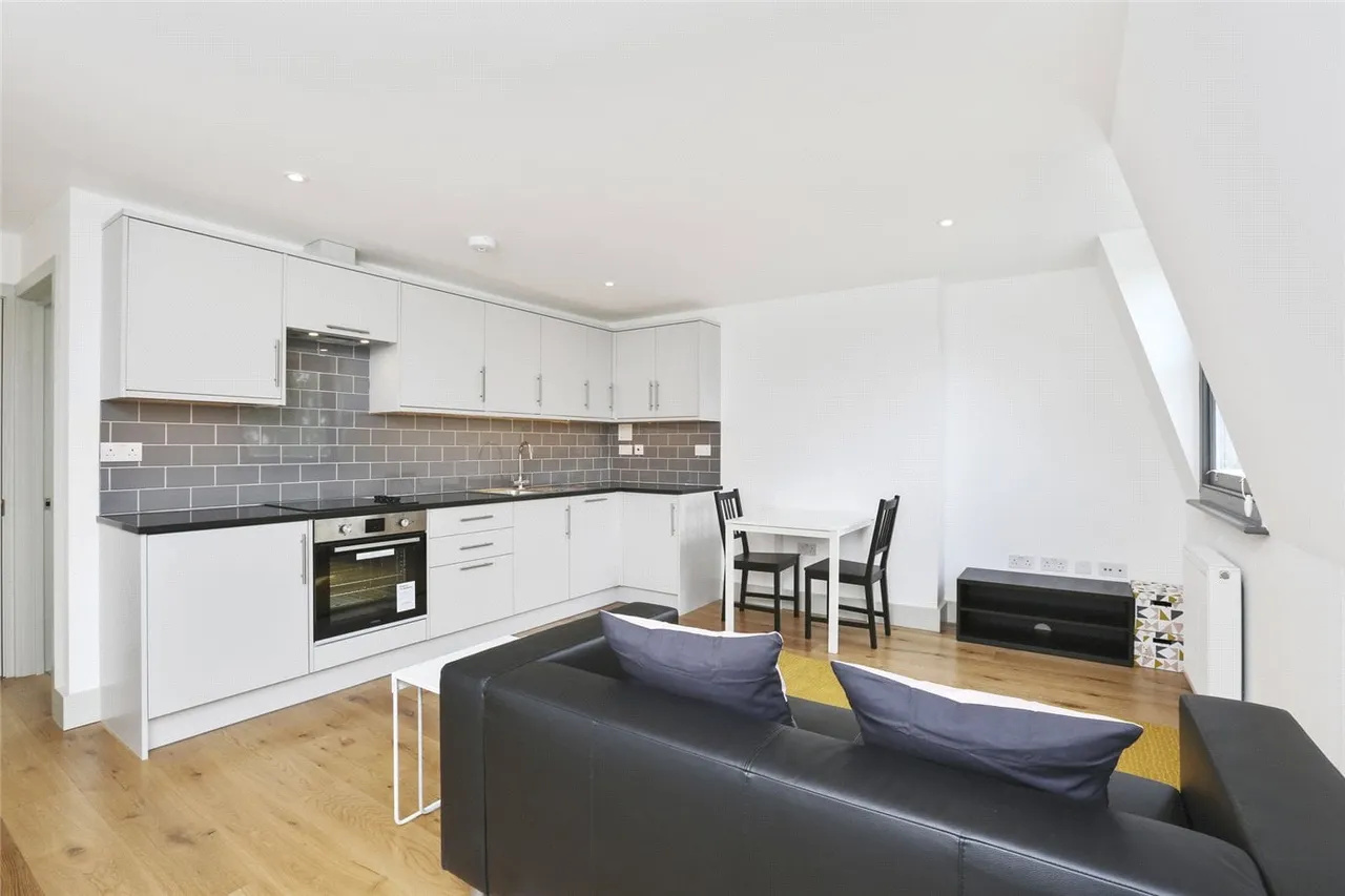 Coverdale Road, London, W12, photo 7