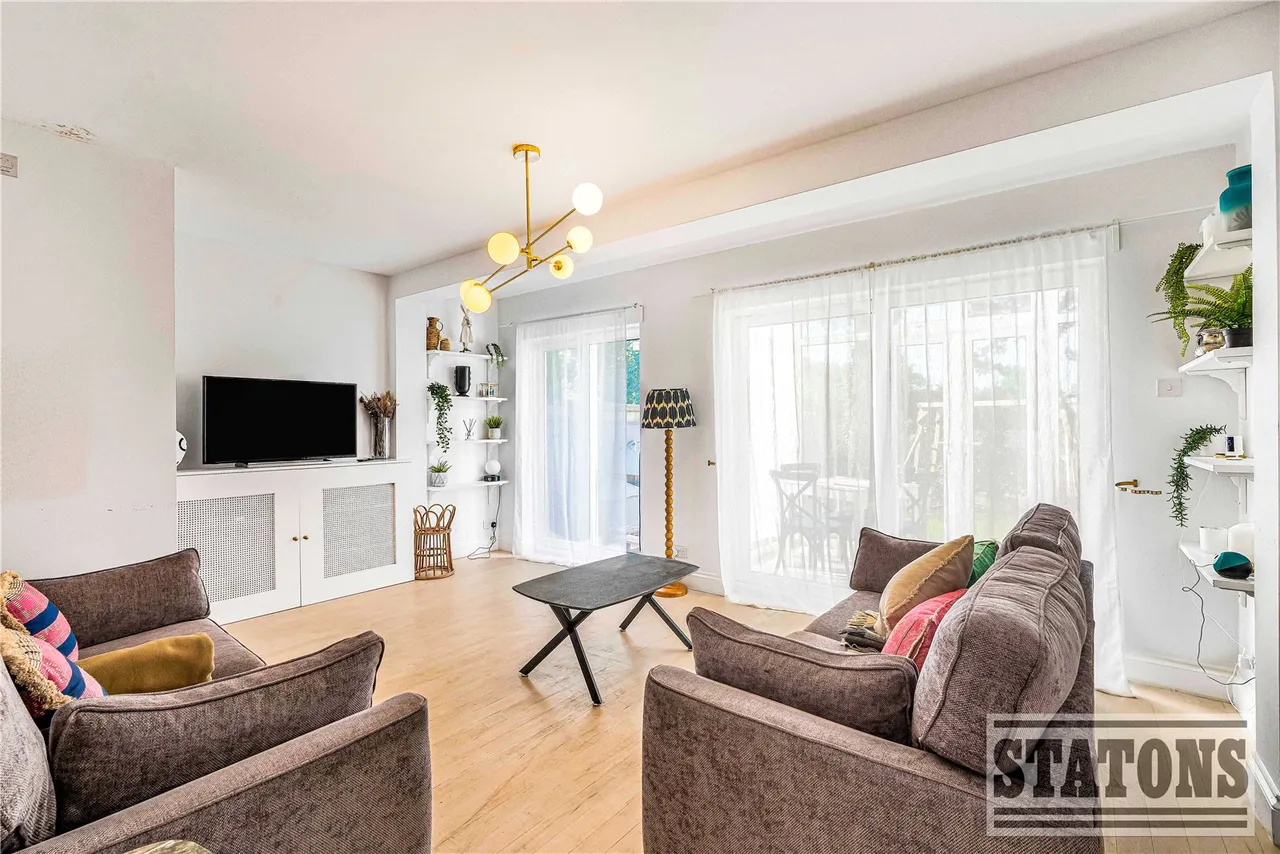 Queens Avenue, Whetstone, London, N20 0JB, photo 2