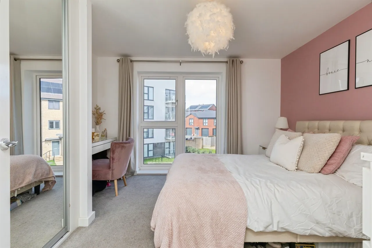 Oxleigh Way, Stoke Gifford, Bristol, photo 8