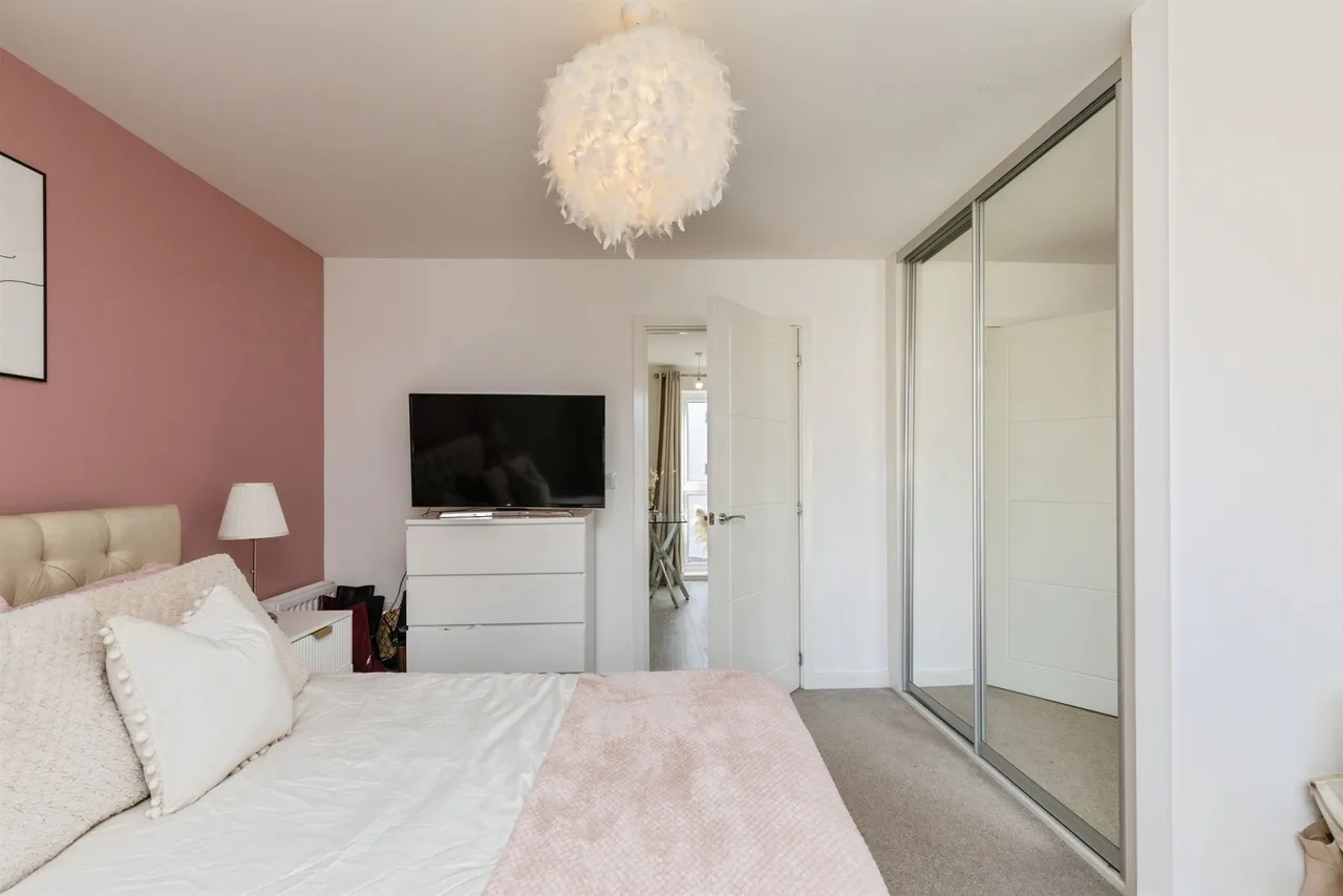 Oxleigh Way, Stoke Gifford, Bristol, photo 10
