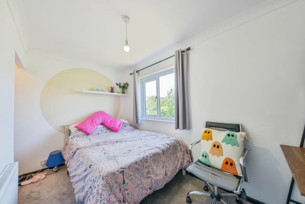 Archer Road, Stevenage, photo 6
