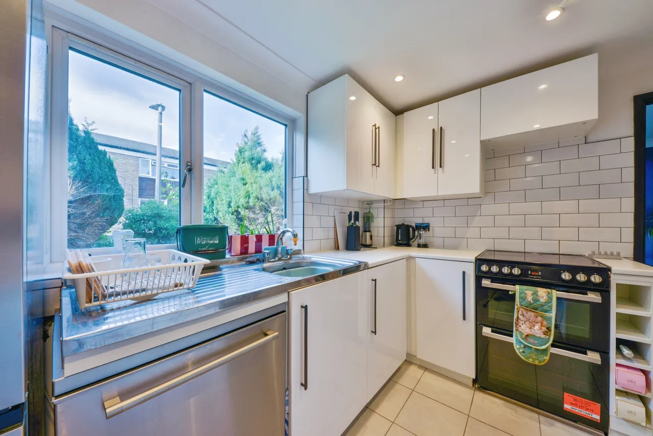 Archer Road, Stevenage, photo 11