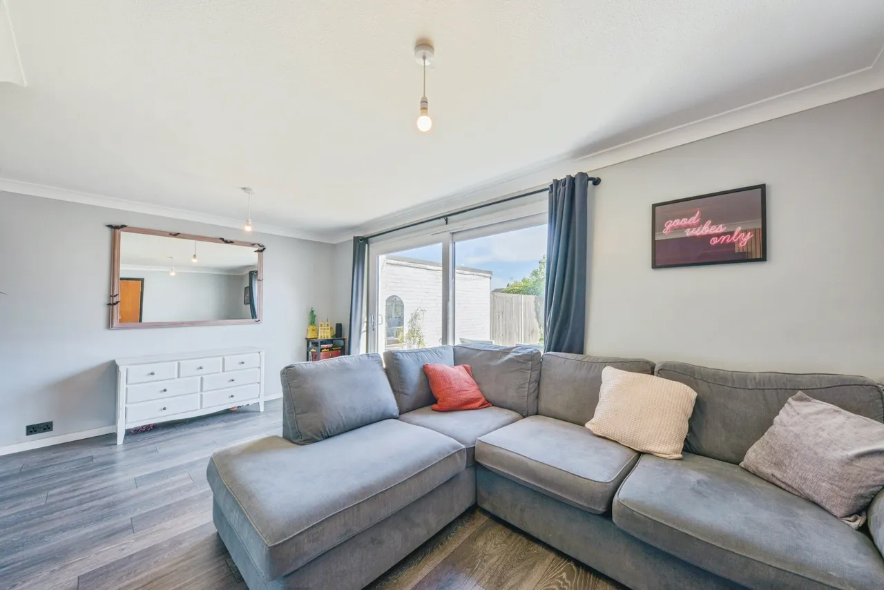 Archer Road, Stevenage, photo 4