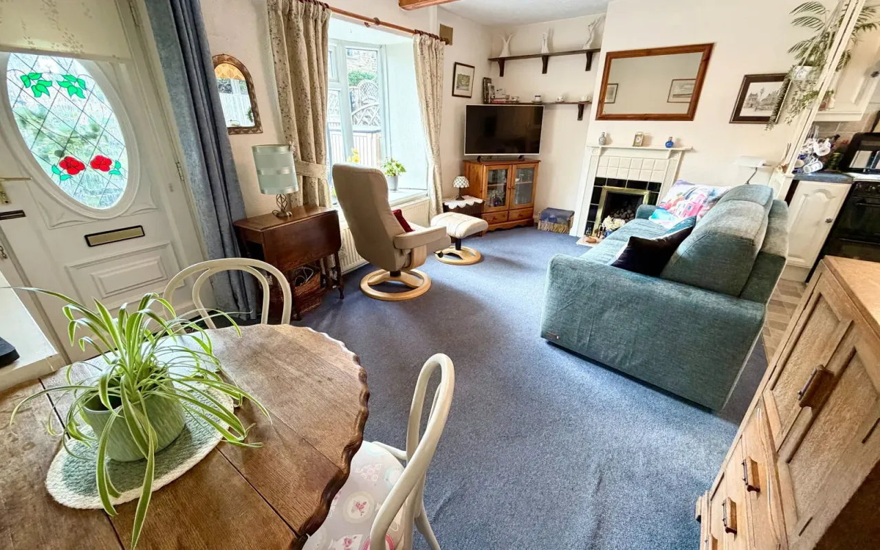 Bilham Road, Clayton West, photo 9