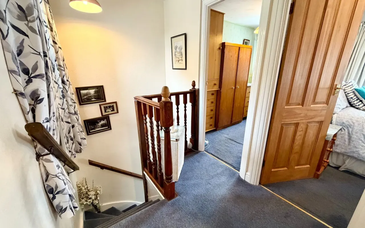 Bilham Road, Clayton West, photo 8