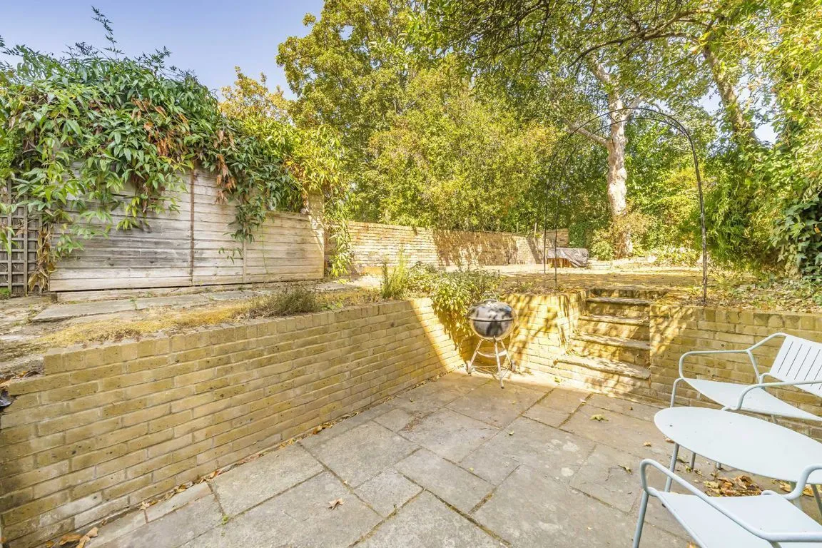 Stockwell Park Road, SW9, photo 6