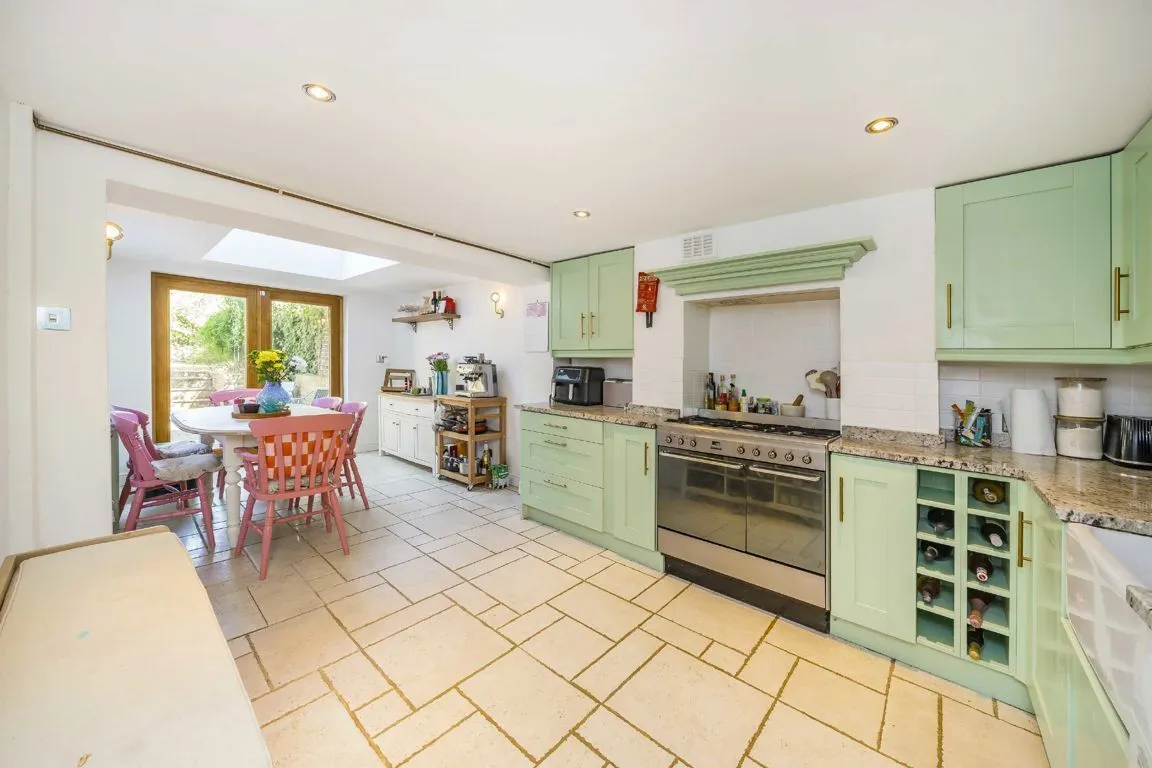 Stockwell Park Road, SW9, photo 3