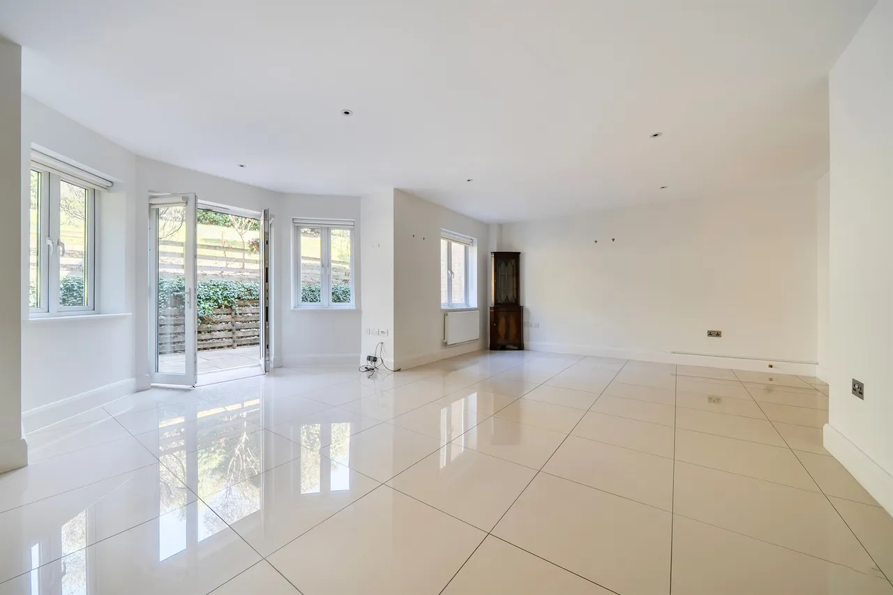 Slades Hill, Enfield, EN2, photo 3