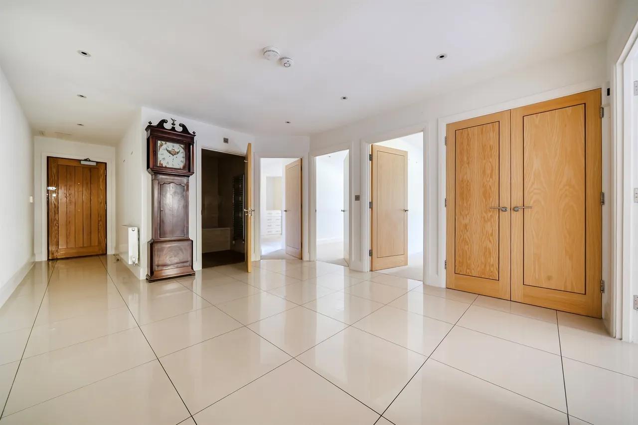 Slades Hill, Enfield, EN2, photo 12