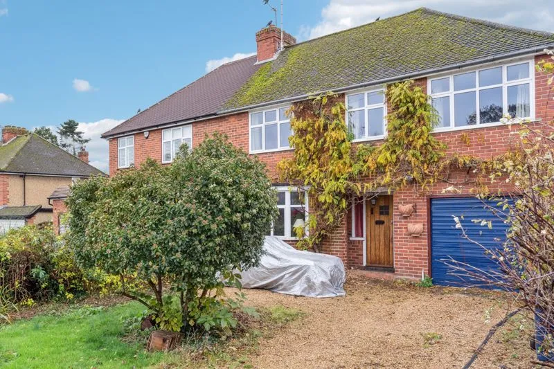 5 bed house for sale — Chalklands, Bourne End SL8 5TH