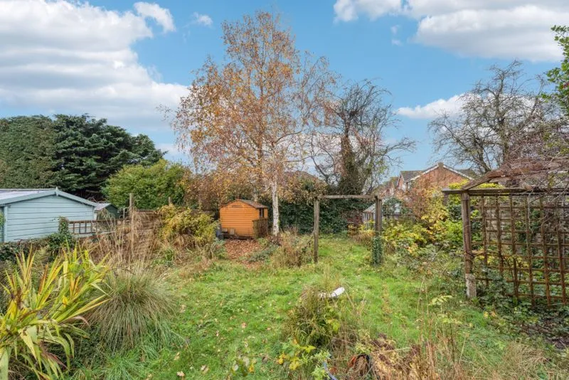 Chalklands, Bourne End SL8 5TH, photo 13