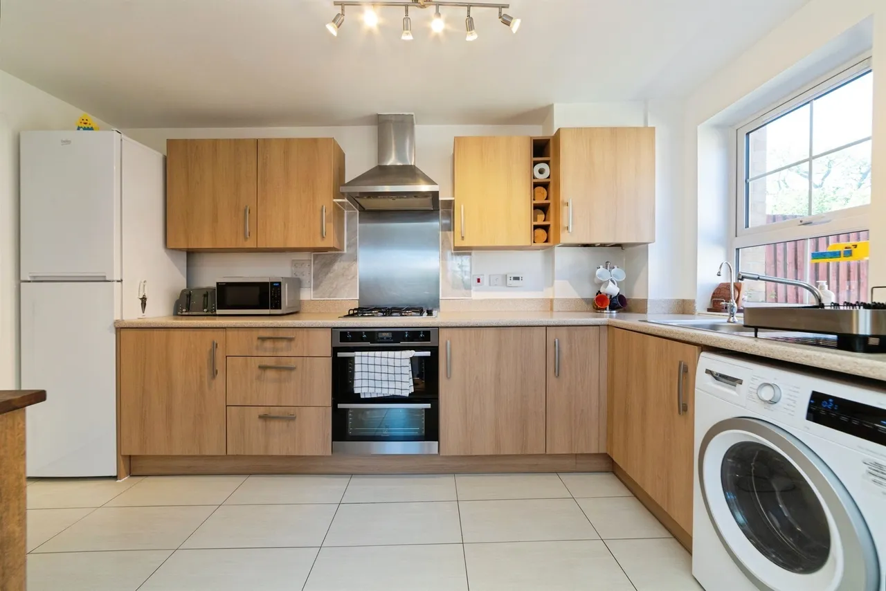 Peregrine Way, Hatfield, AL10, photo 2