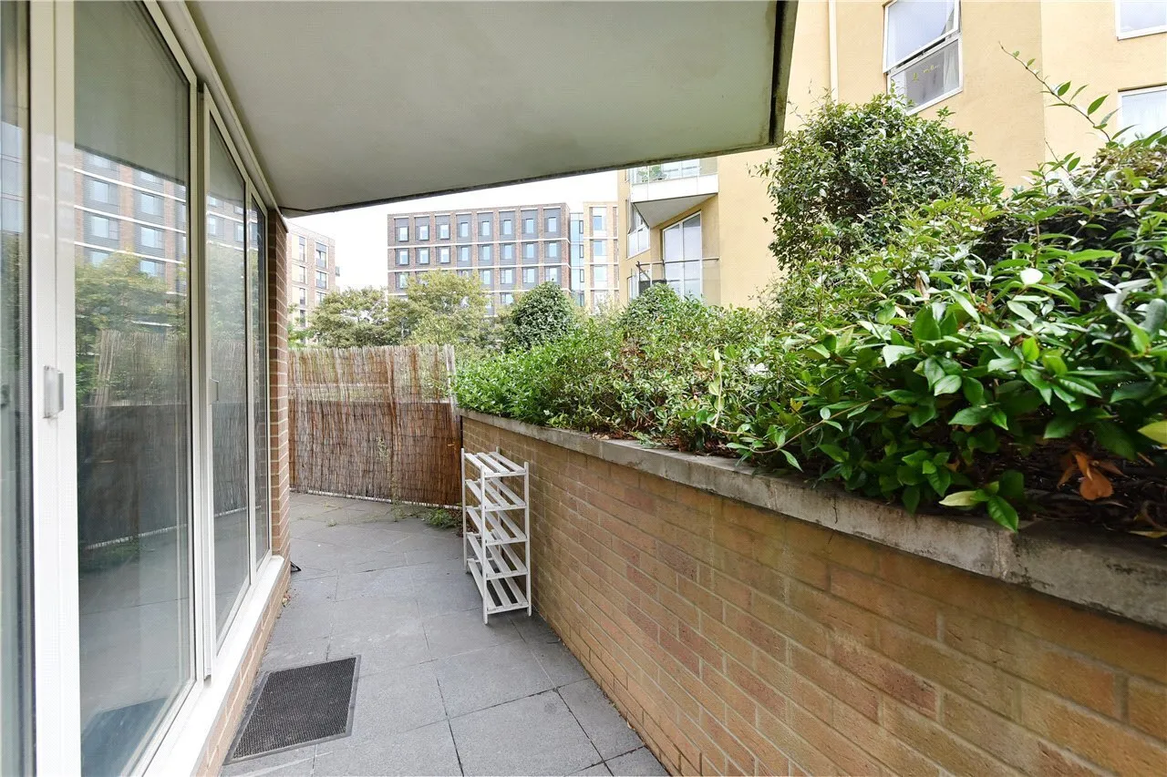 Water Gardens Square, London, SE16, photo 9