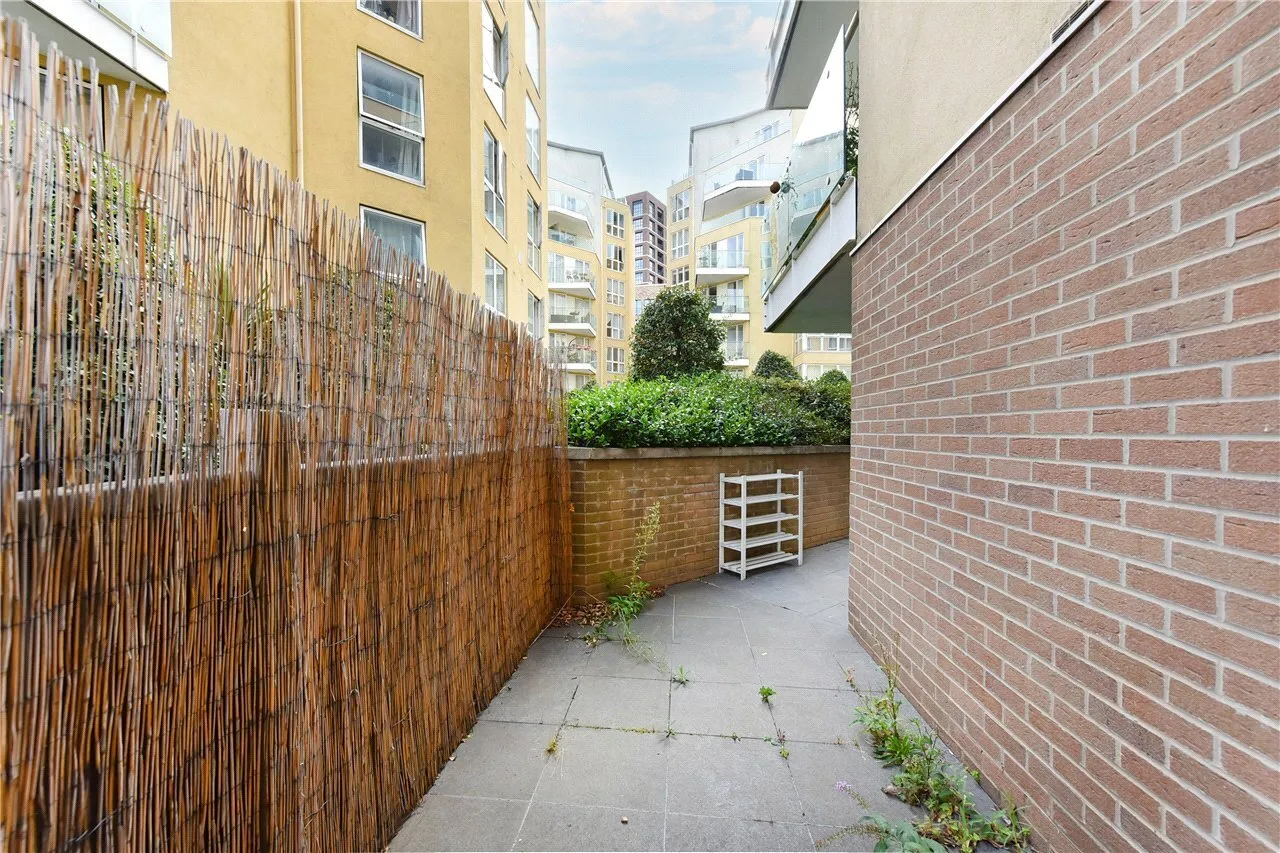 Water Gardens Square, London, SE16, photo 10
