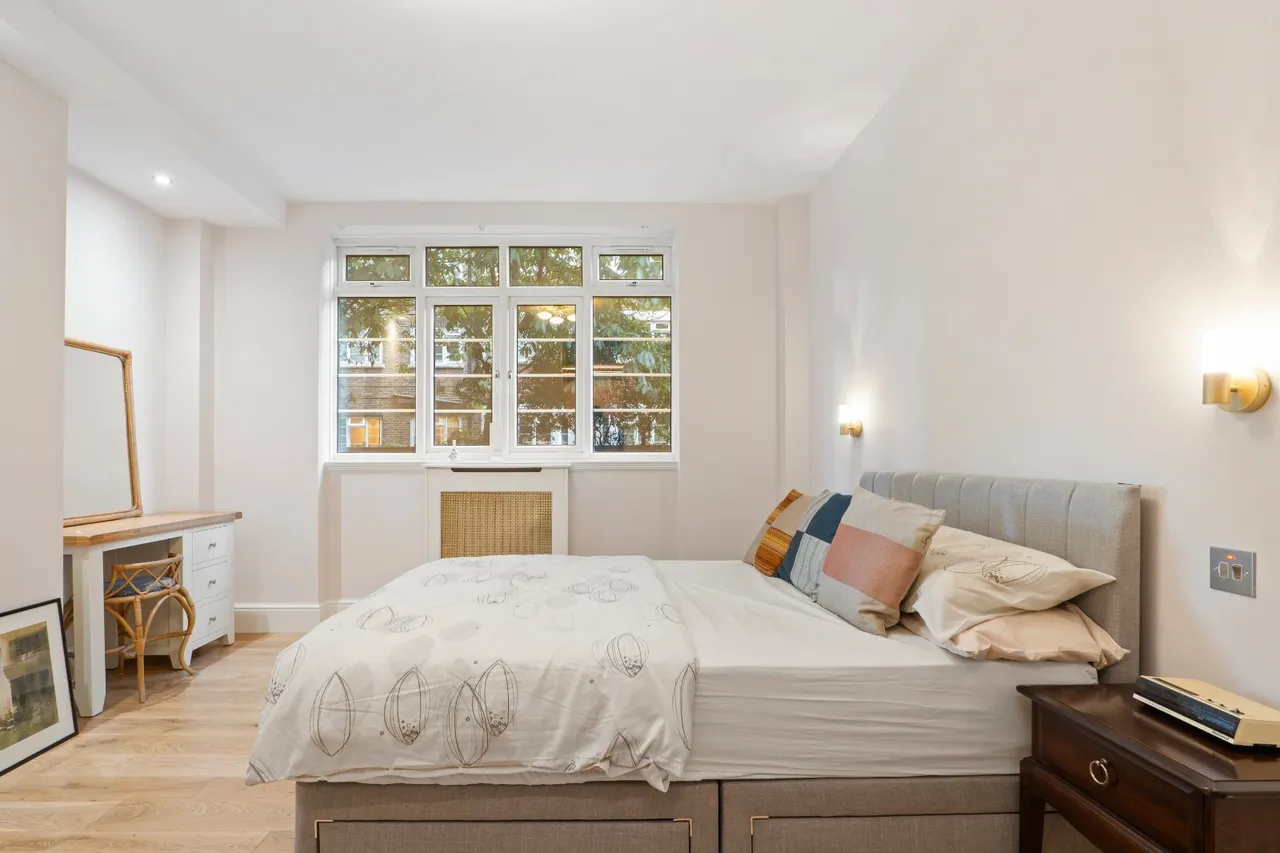 Pembroke Road, London, W8, photo 2
