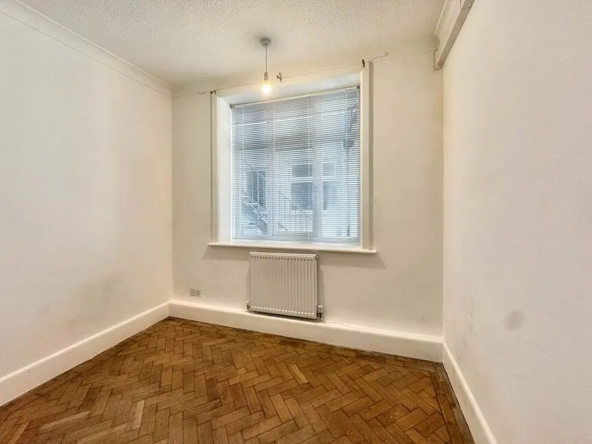 Bolton Close, Southbourne, BH6, photo 7