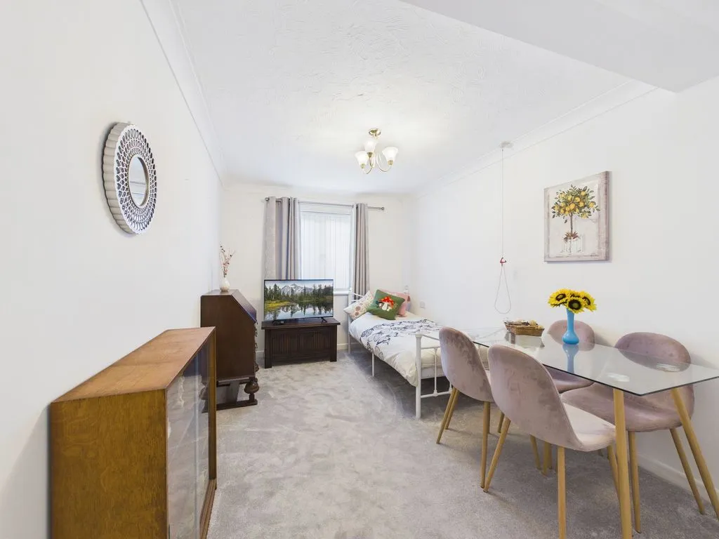 Emslie Road, Falmouth, photo 8