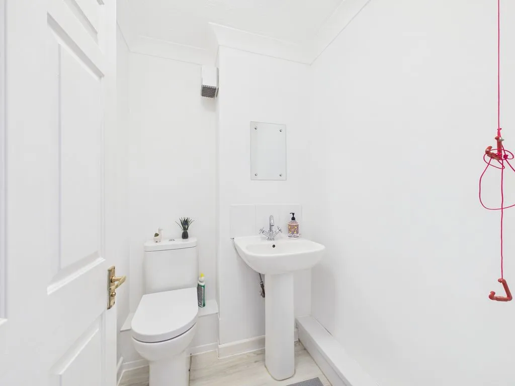 Emslie Road, Falmouth, photo 7