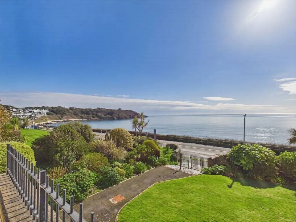 Emslie Road, Falmouth, photo 3