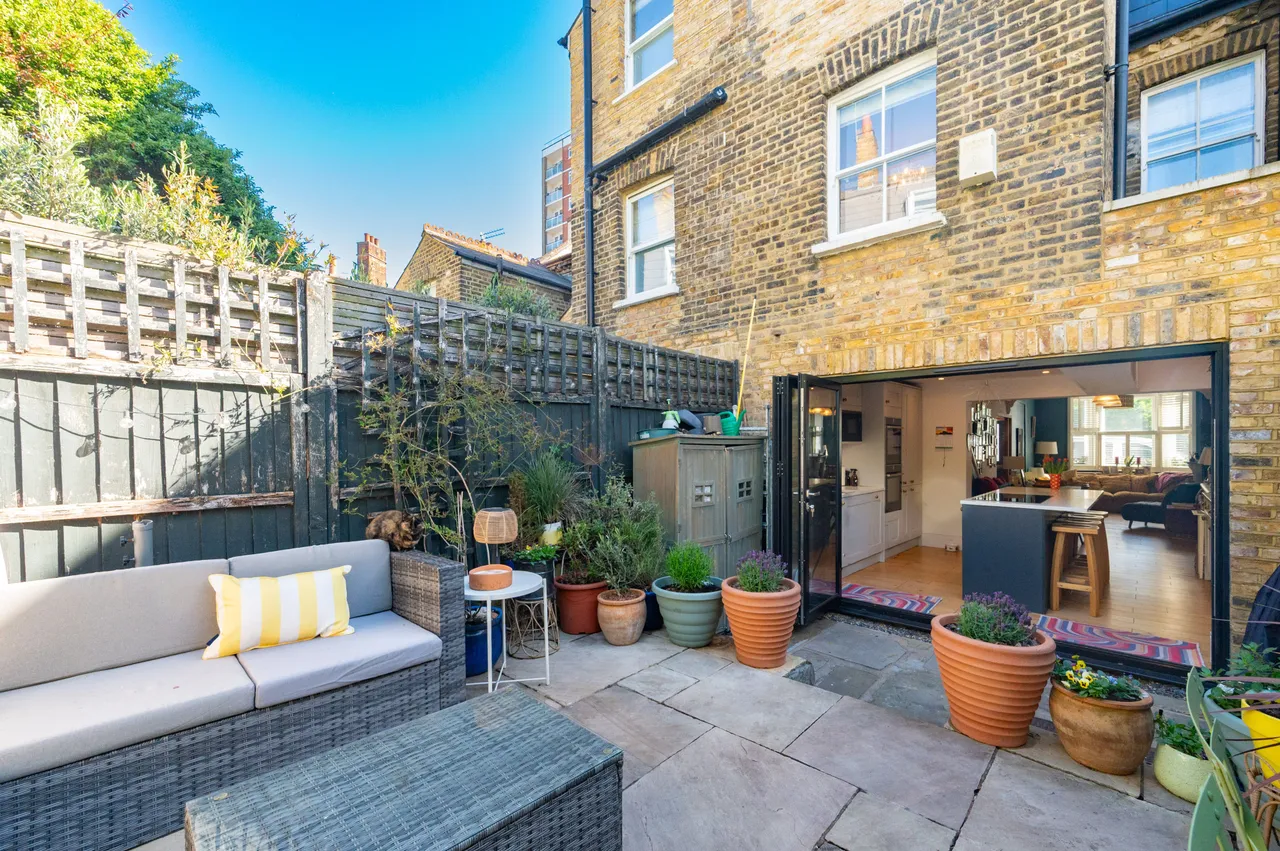 52 Battersea High Street, London, photo 15