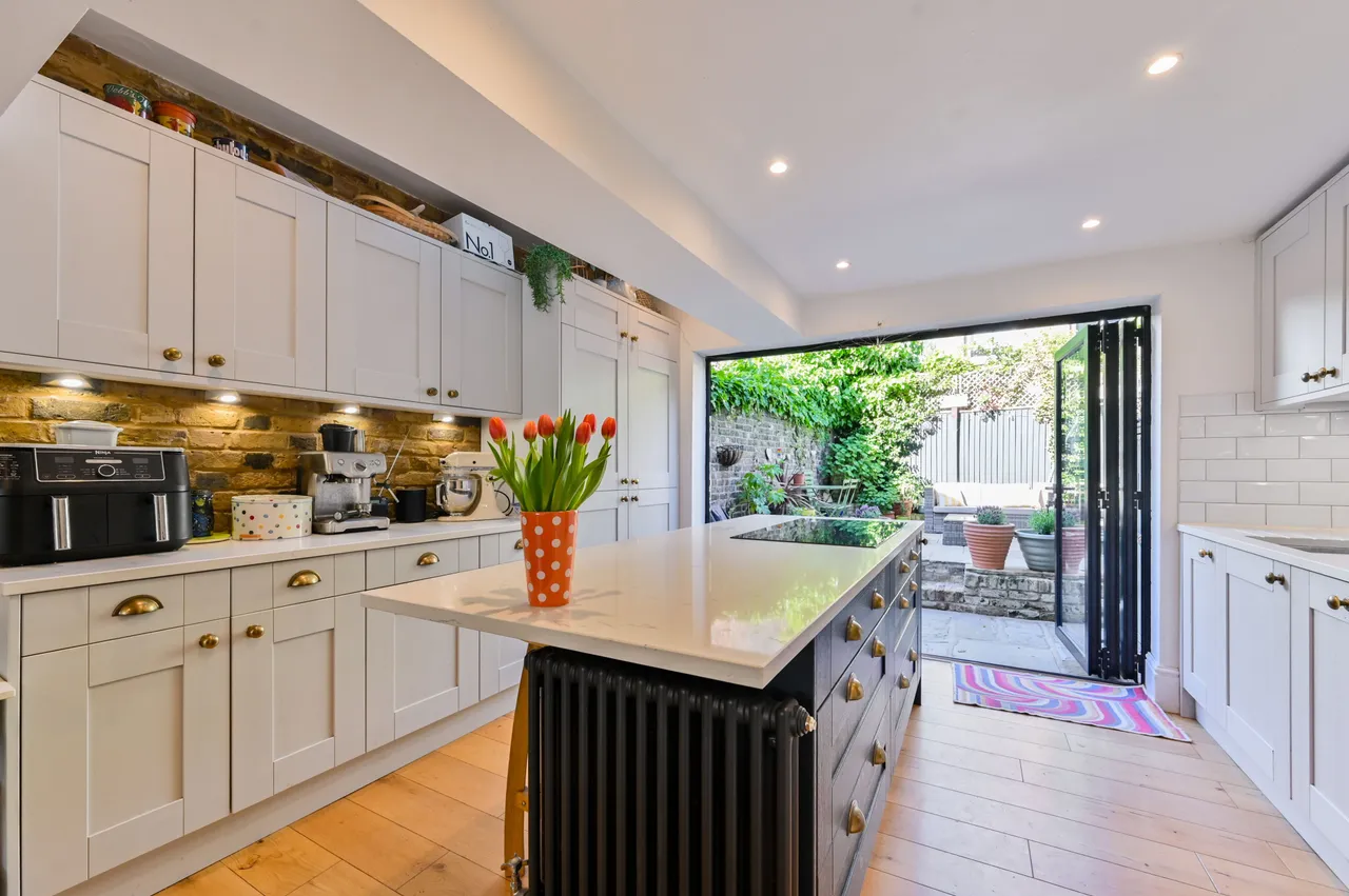 52 Battersea High Street, London, photo 5