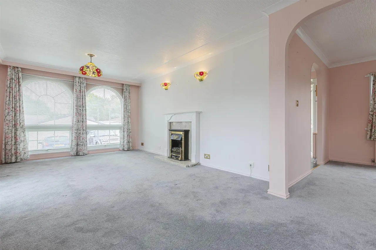 Lillybrook Estate, Lyneham, photo 3