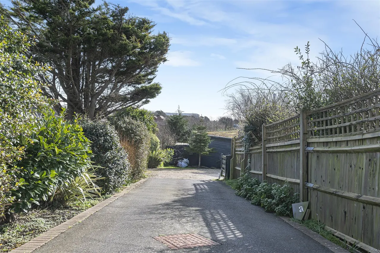 Barons Close, Seaford, photo 20